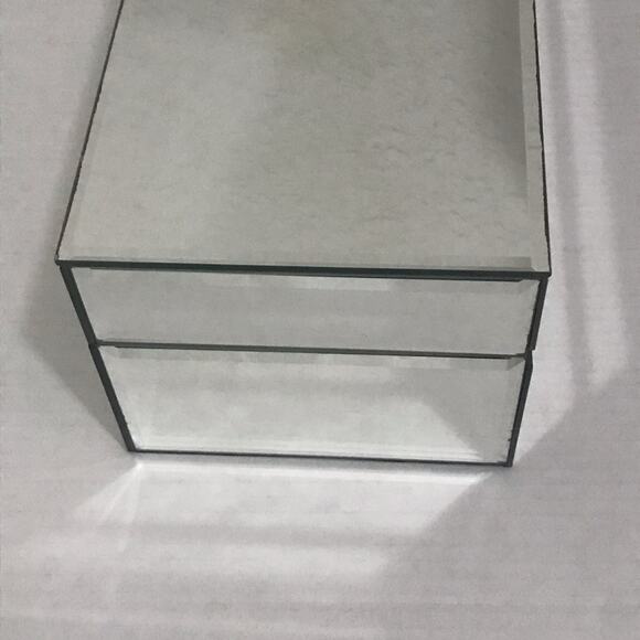 Ross Mirror Storage Box - Picture 2 of 8